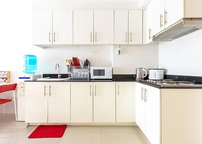 2br At Moa - 9th Floor -sleeps 5 -sea Residences Manila