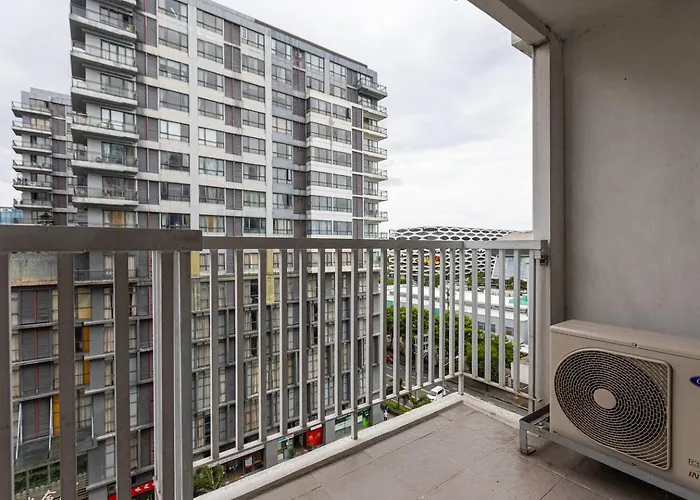 2br At Moa - 9th Floor -sleeps 5 -sea Residences * Manila