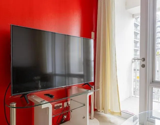 2br At Moa - 9th Floor -sleeps 5 -sea Residences * Manila